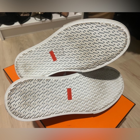 HERMES MENS “DEEP” SNEAKER - Picture 2 of 4